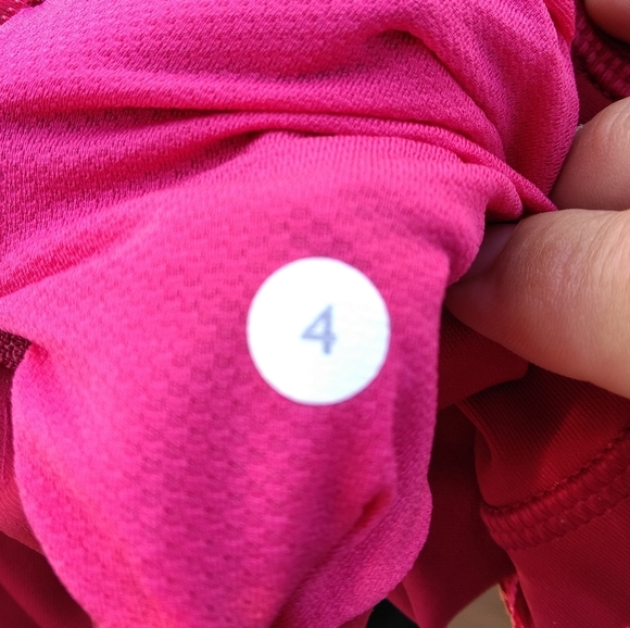 Lululemon Passion Crop II in Deepest Cranberry Luxtreme Pockets Size 4 - Picture 11 of 12